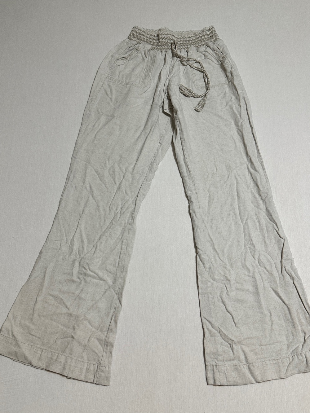 Rewash Neutral Wide-Leg Linen-Blend Pants with Smocked Waist